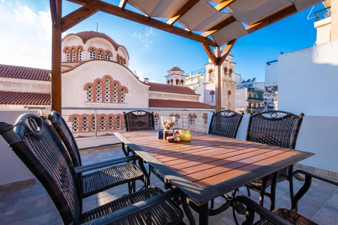 Bright Apartment In Pireo Esterno foto