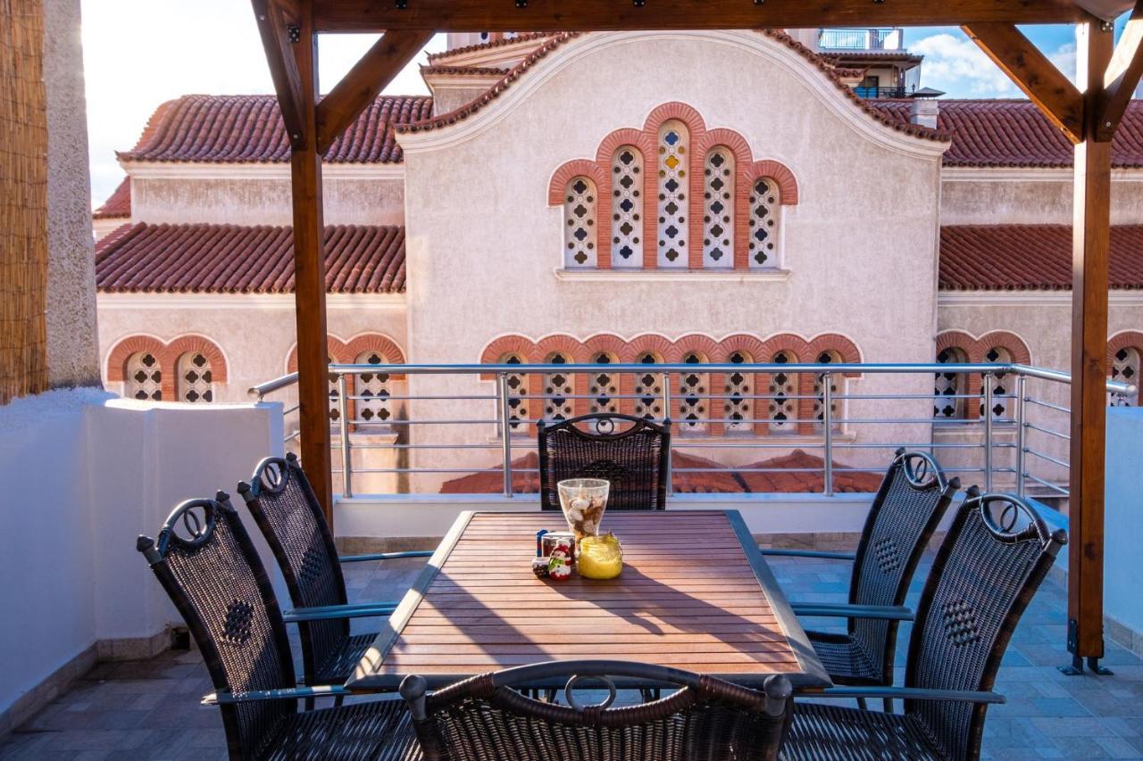 Bright Apartment In Pireo Esterno foto
